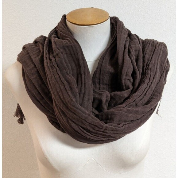 NWT~LAUDE the Label Bubble Gauze Scarf in Carob Chocolate Brown Wrap NEW! - Picture 4 of 15